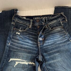 American Eagle Outfitters High Rise Distressed Jeans - Dark Blue